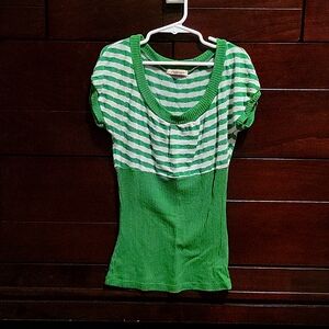 Green and white striped short sleeved shirt size small juniors from papaya